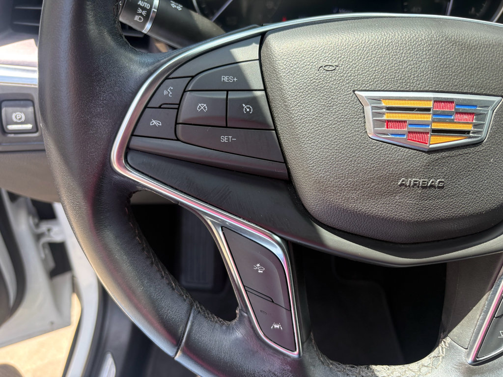 Used 2021 Cadillac XT5 Luxury w/ LPO, Floor Liner Package FWD image 14