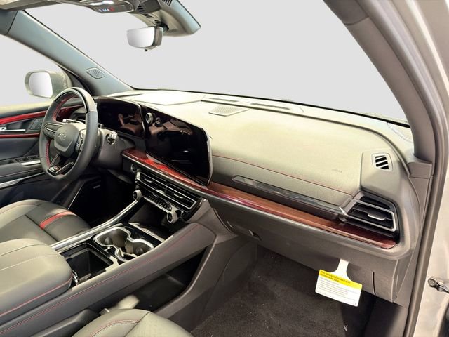 New 2026 Chevrolet Traverse RS image 28