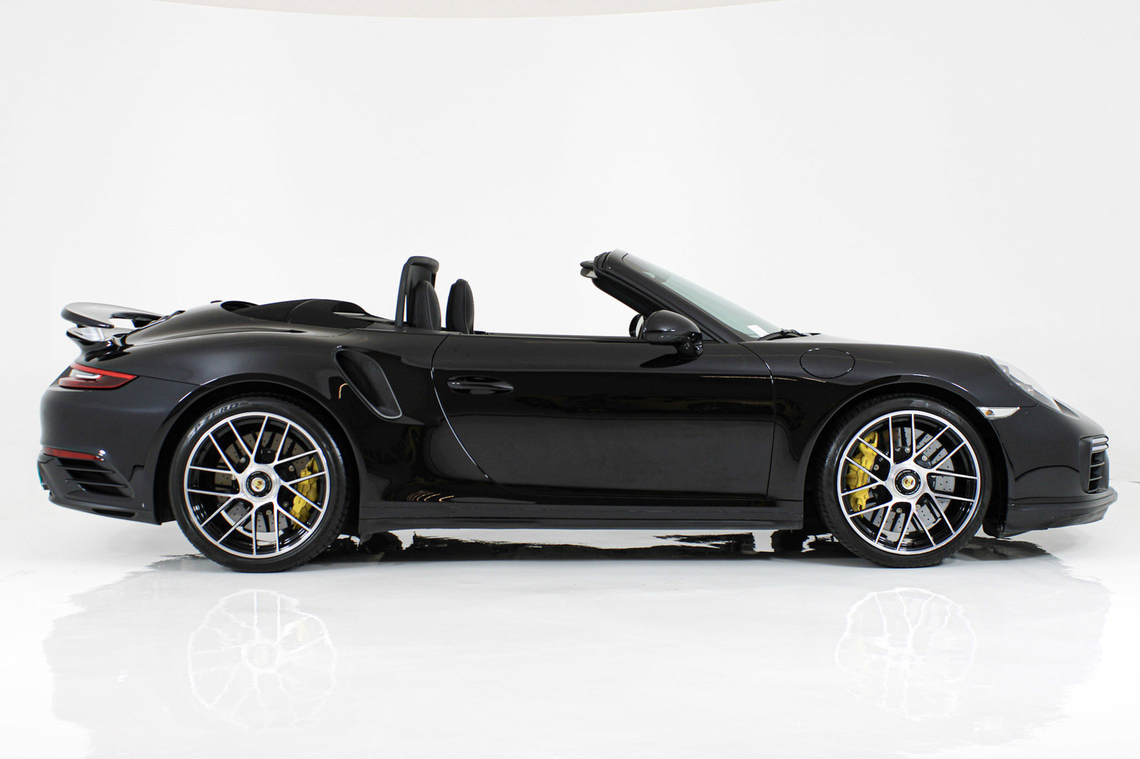 Used 2019 Porsche 911 Turbo S AWD/4WD image 12