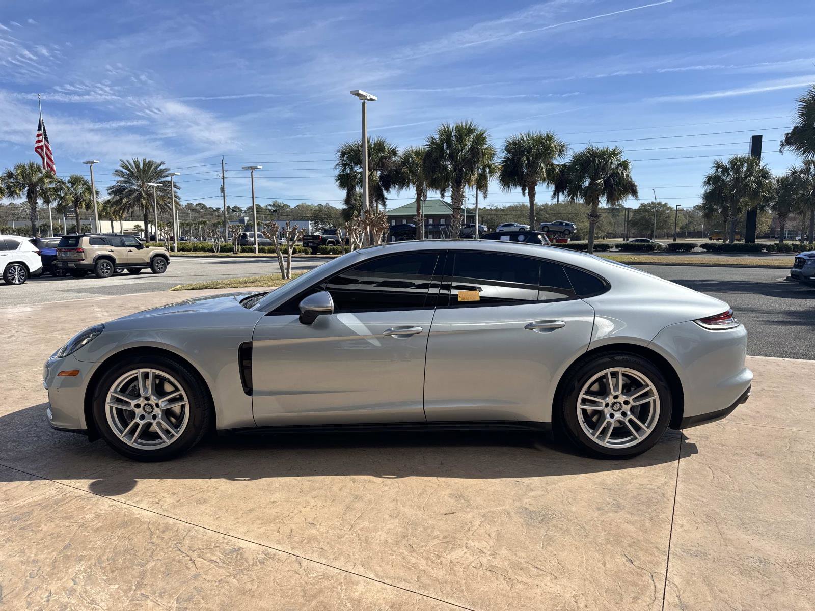 Used 2021 Porsche Panamera image 6