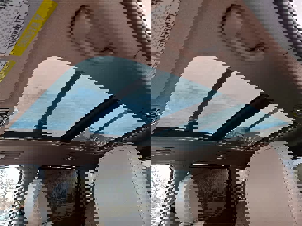 Used 2021 Hyundai Santa Fe Limited image 15