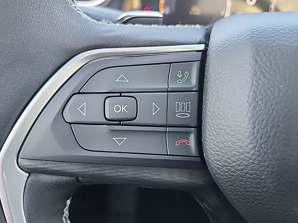 New 2025 Jeep Grand Cherokee Laredo X w/ Luxury Tech Group I AWD/4WD image 27