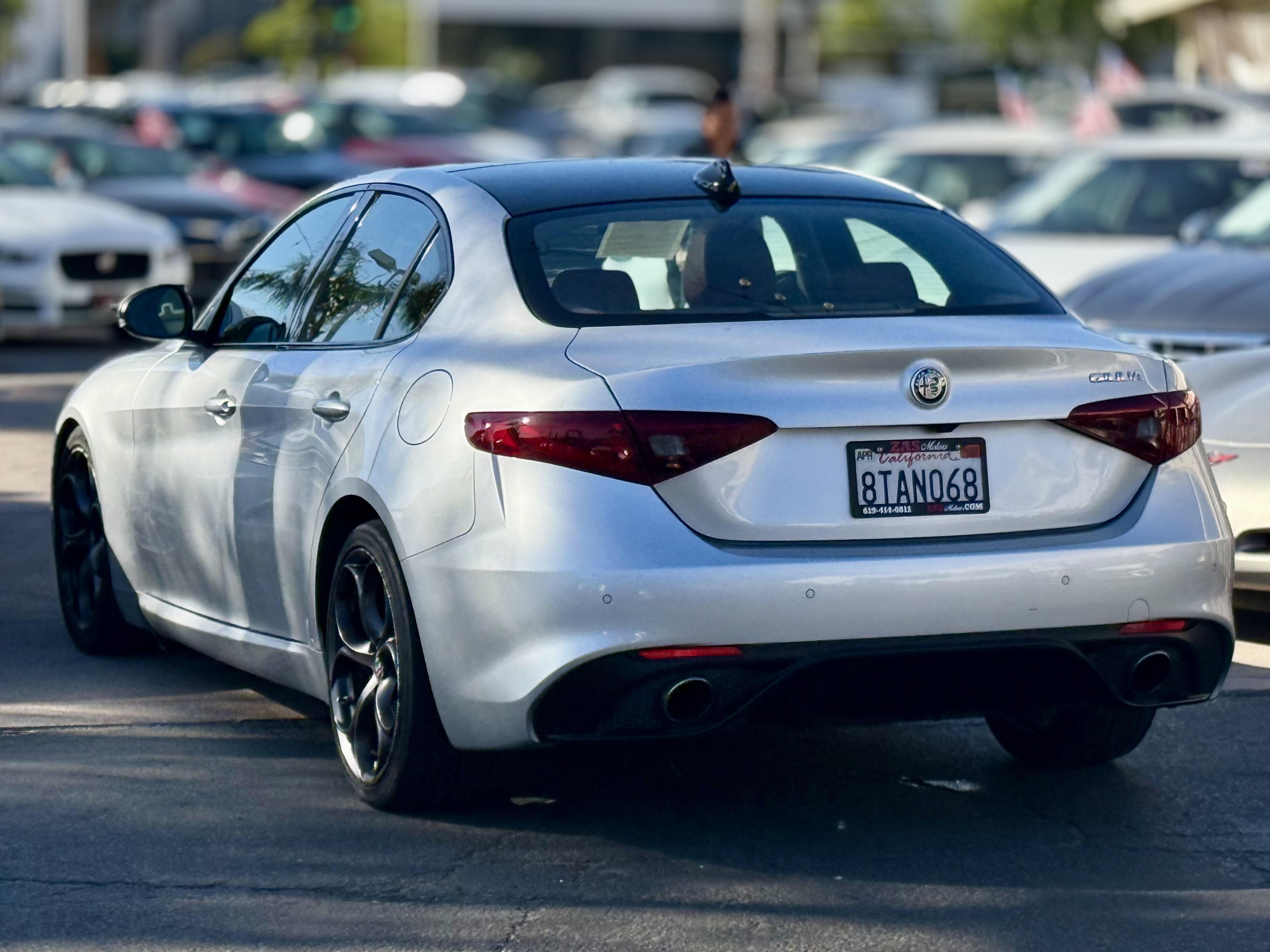 Used 2018 Alfa Romeo Giulia Ti Sport w/ Quick Order Package 22U Sport RWD image 7