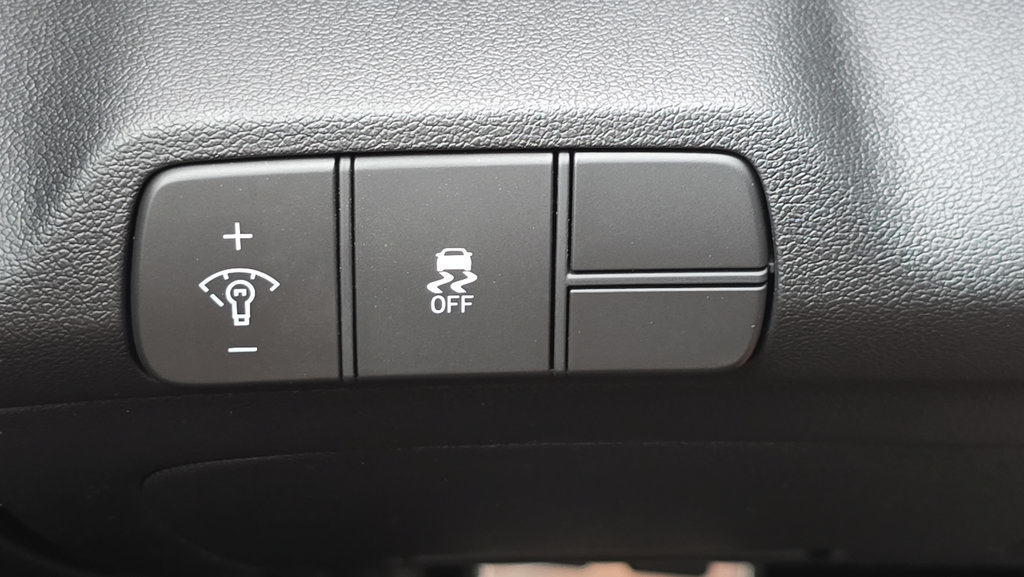 New 2026 Hyundai Elantra Sport FWD image 26