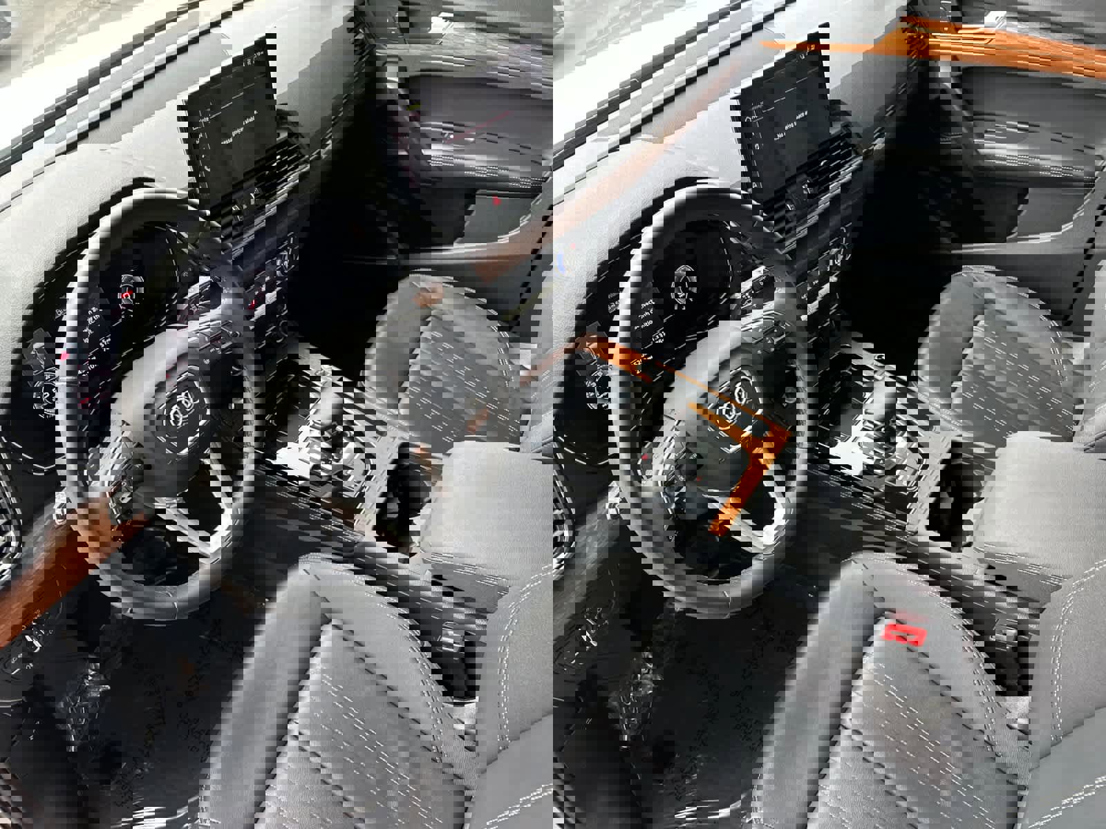 Used 2023 Audi Q5 2.0T Premium Plus w/ Premium Plus Package image 11