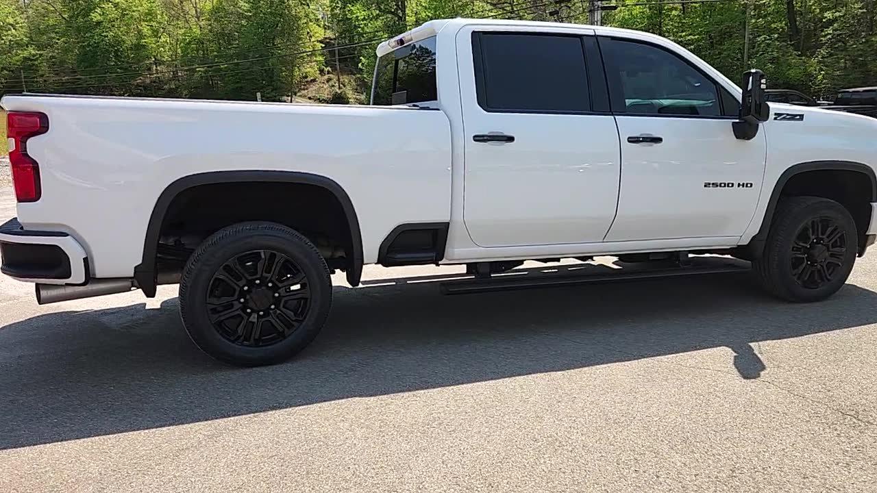 Used 2021 Chevrolet Silverado 2500 LTZ w/ LTZ Plus Package AWD/4WD image 8
