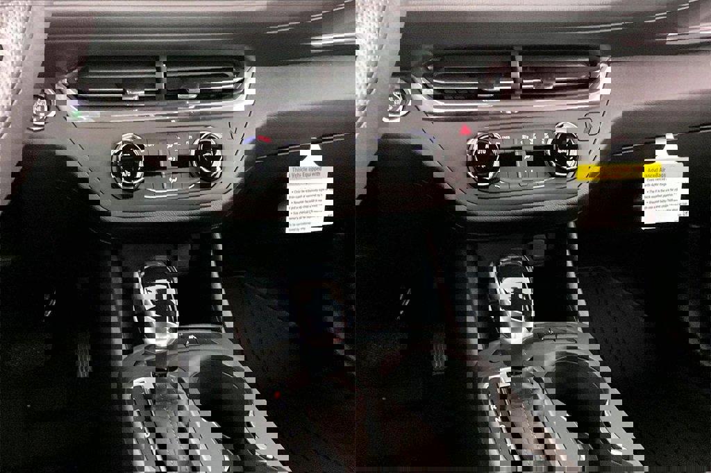 New 2026 Buick Envista Preferred image 7