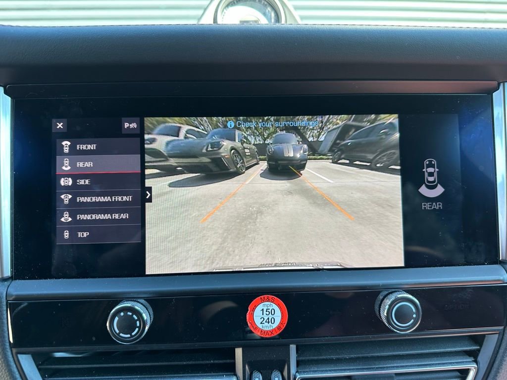 Certified 2023 Porsche Macan S image 33