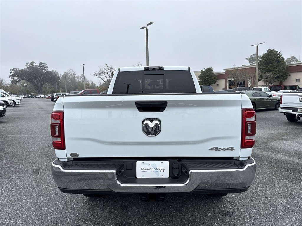 Used 2024 RAM 3500 Tradesman w/ Chrome Appearance Group image 4