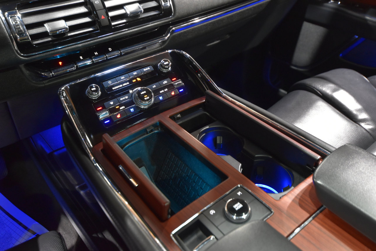 Used 2023 Lincoln Navigator Reserve AWD/4WD image 43