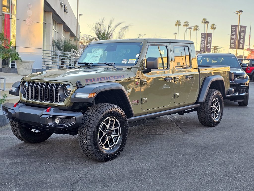 New 2026 Jeep Gladiator Rubicon w/ Steel Power Dome Hood Package AWD/4WD image 2