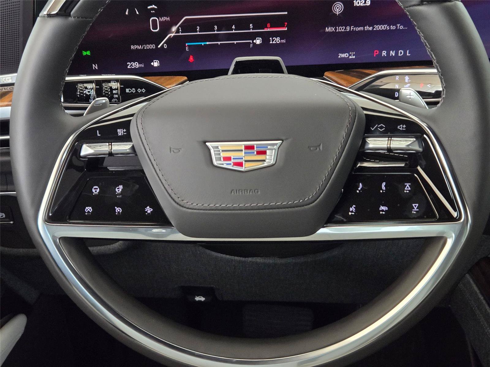 New 2026 Cadillac Escalade ESV Platinum Sport w/ LPO, Floor Liner Package AWD/4WD image 17