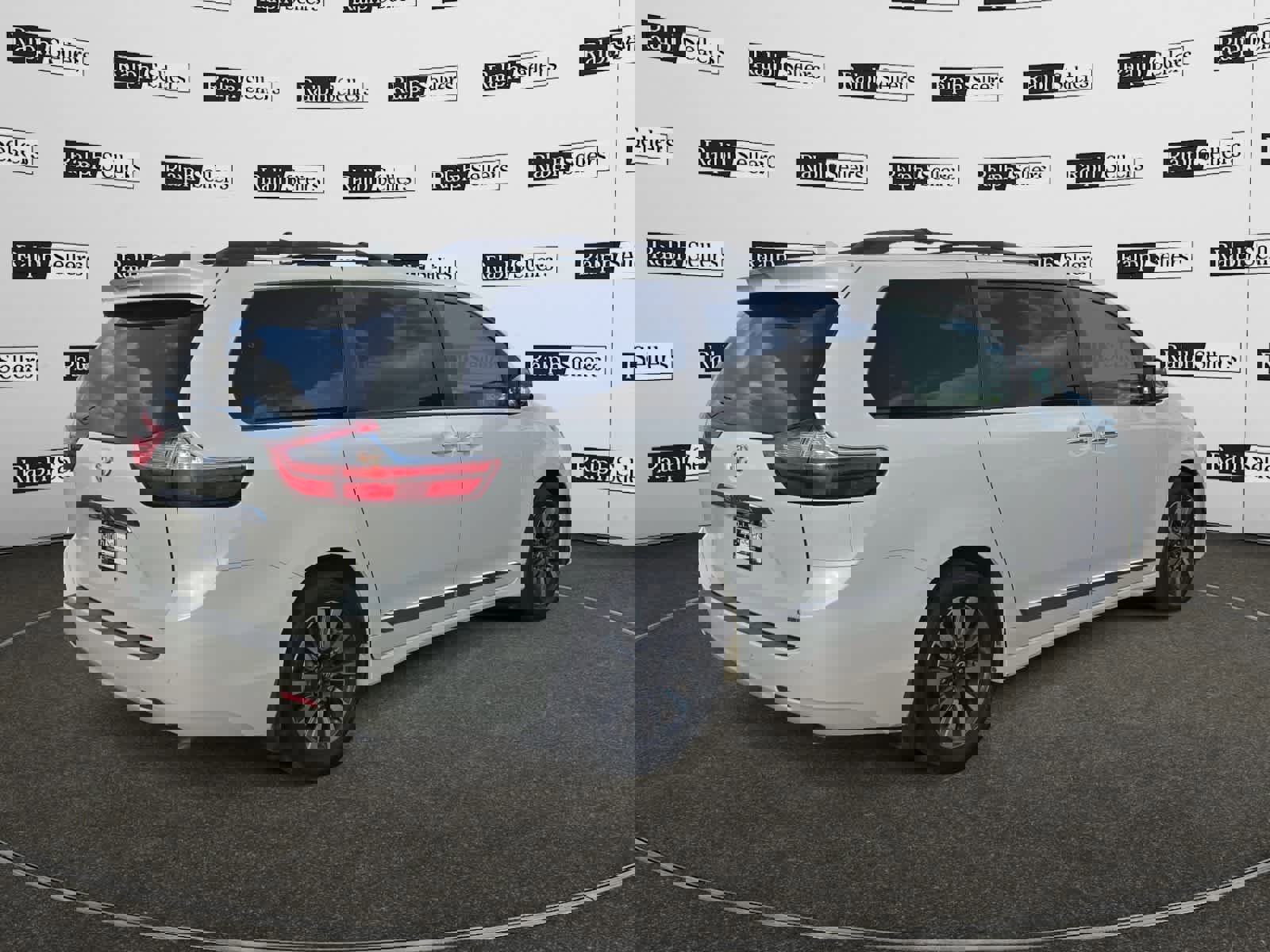 Used 2018 Toyota Sienna Limited Premium image 6