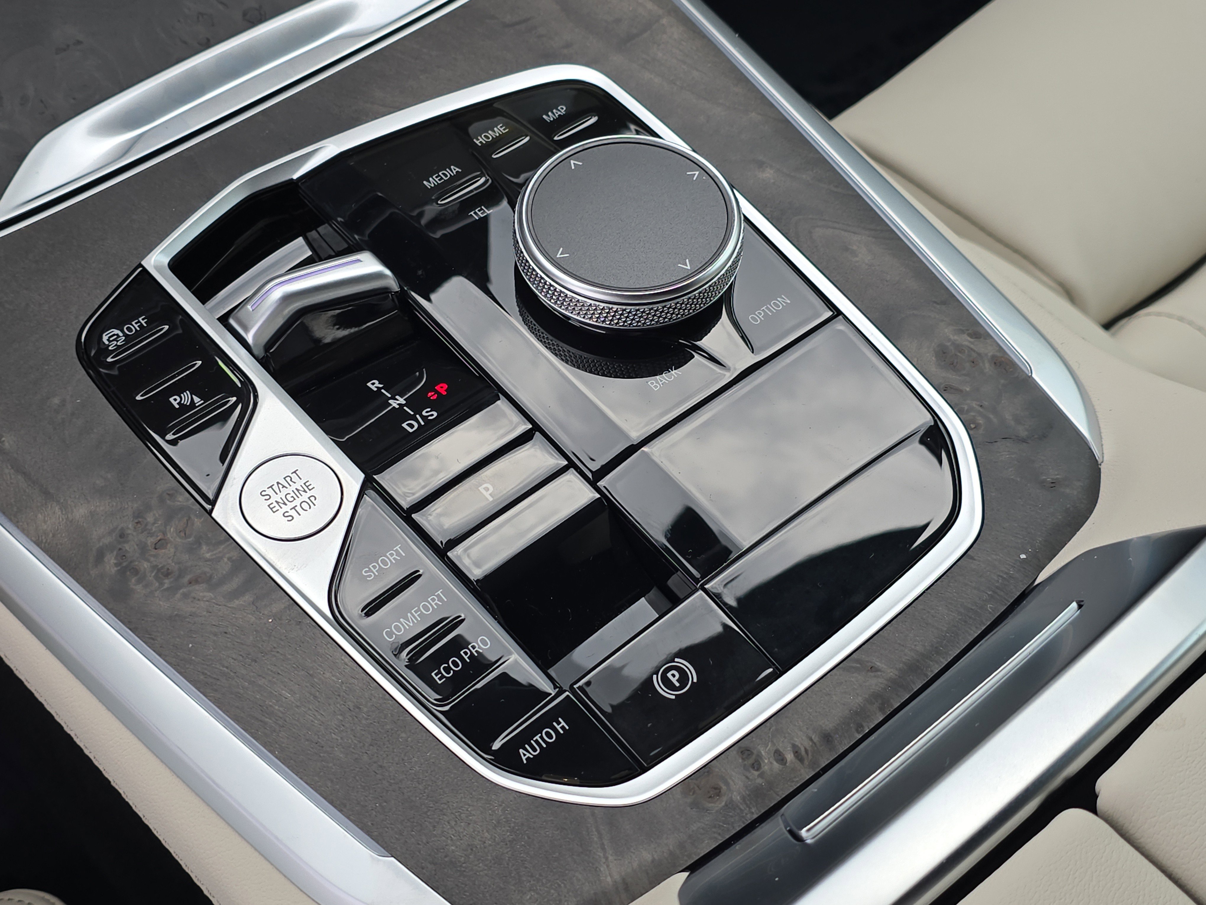 New 2026 BMW X5 sDrive40i w/ M Sport Package image 31