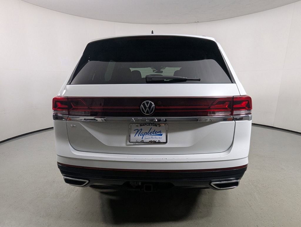 Used 2025 Volkswagen Atlas SE image 6