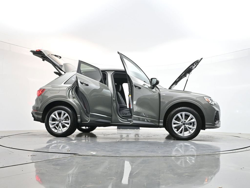 Used 2024 Audi Q3 2.0T Premium AWD/4WD image 45