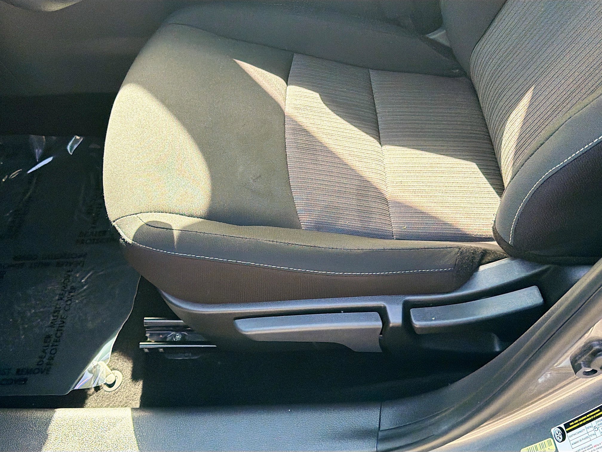 Used 2025 Nissan Sentra SV FWD image 17