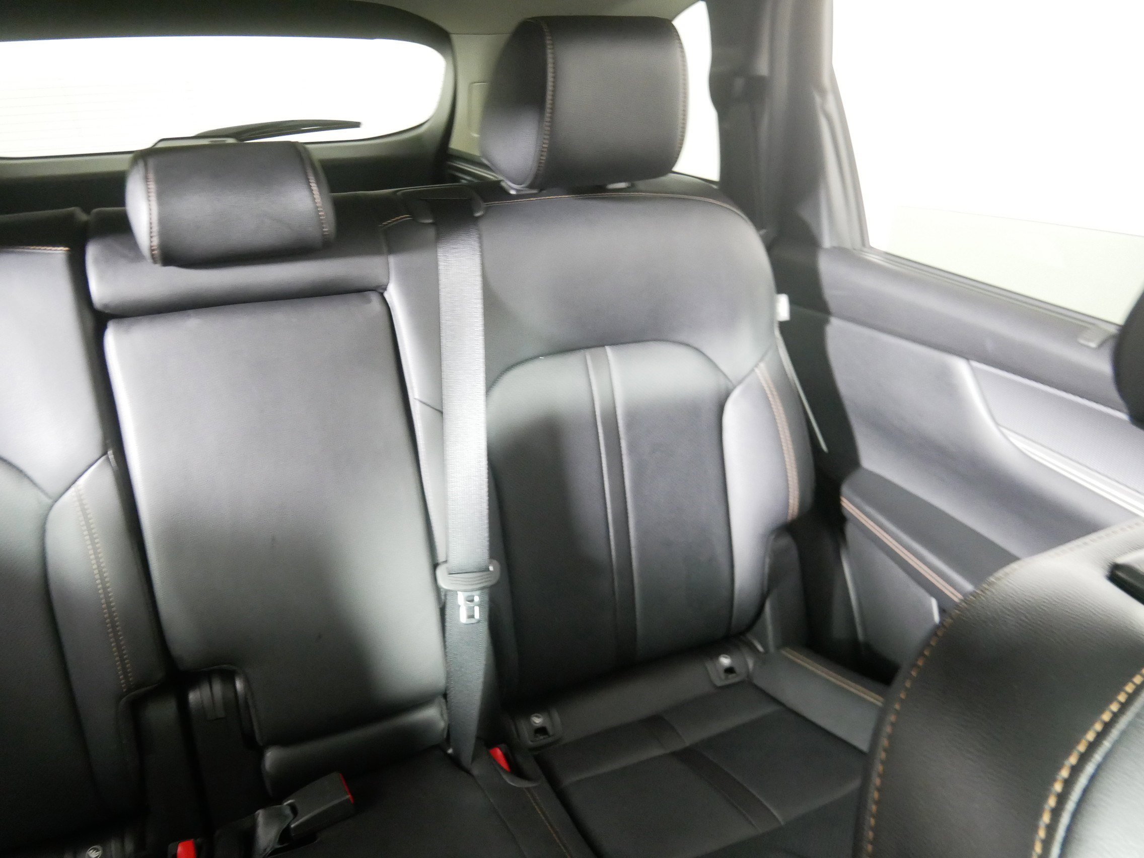 Certified 2025 MAZDA CX-70 3.3 Turbo w/ Preferred Package image 14