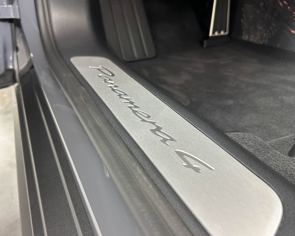 New 2026 Porsche Panamera 4 AWD/4WD image 15