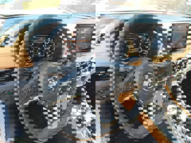 New 2025 Nissan Sentra SV w/ SV Premium Package image 20