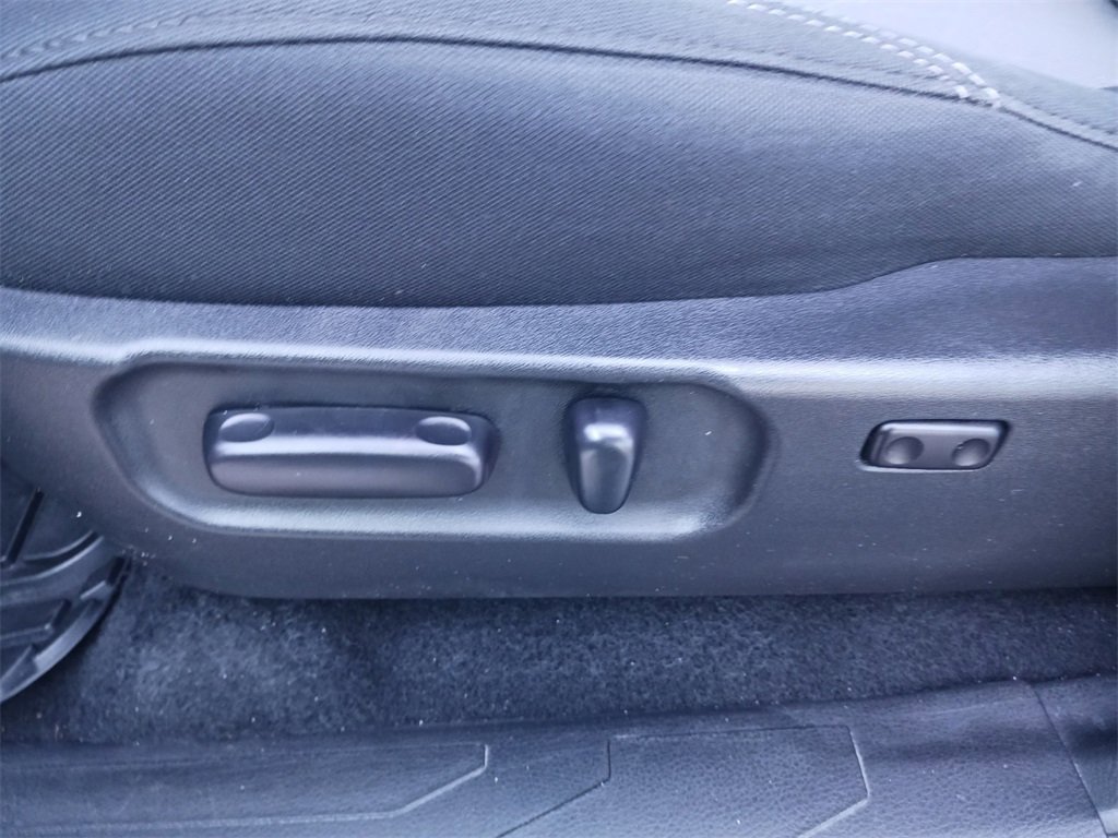 Used 2023 Toyota Tacoma TRD Off-Road image 33