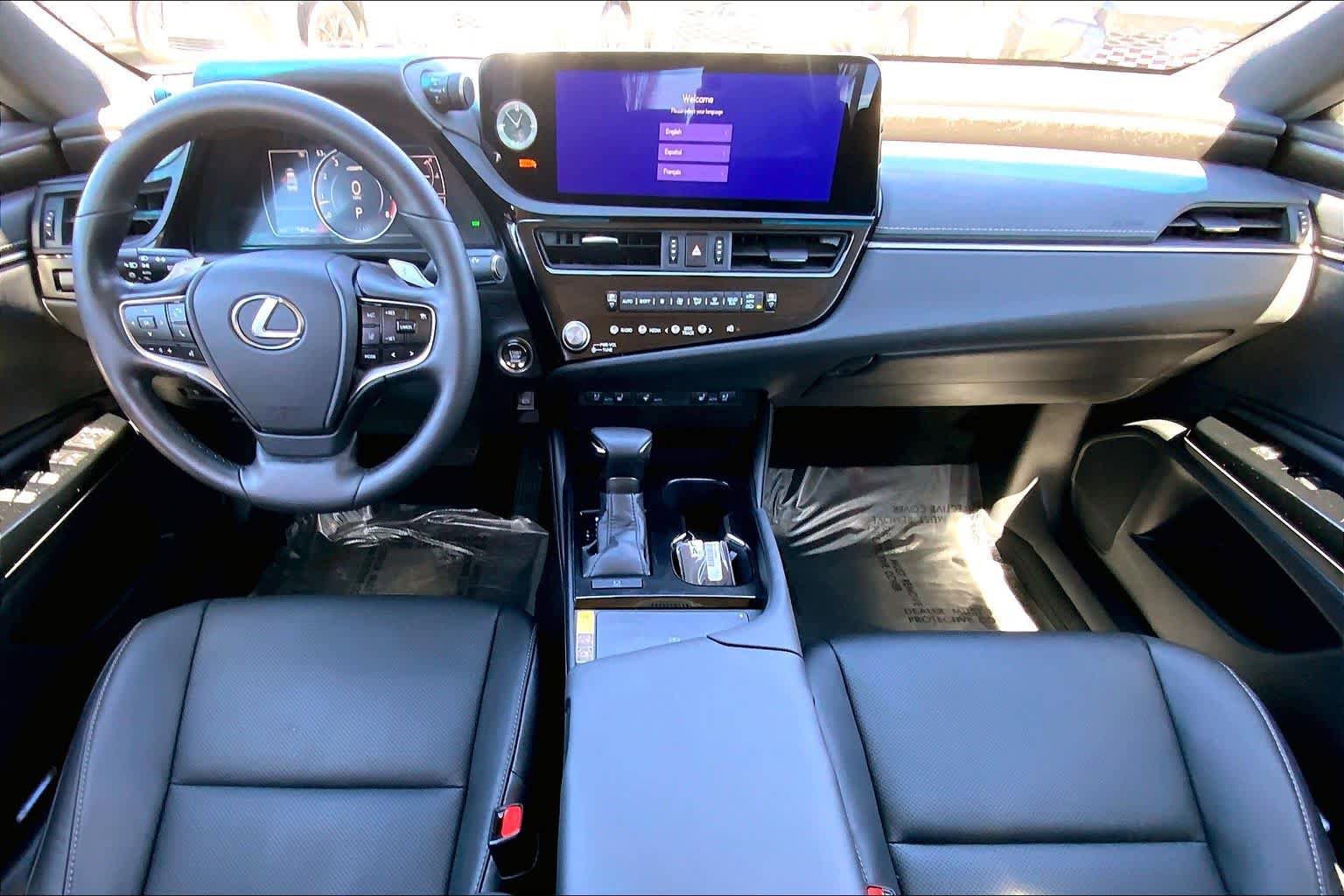 Certified 2025 Lexus ES 350 w/ Premium Package image 16