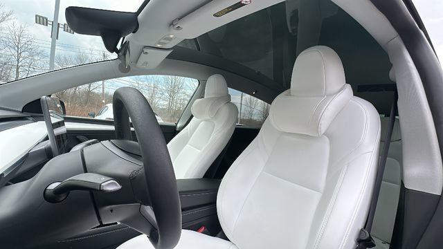 Used 2024 Tesla Model Y Long Range image 14