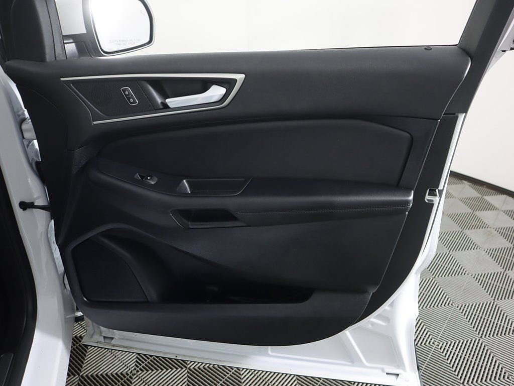 Used 2024 Ford Edge SEL image 22