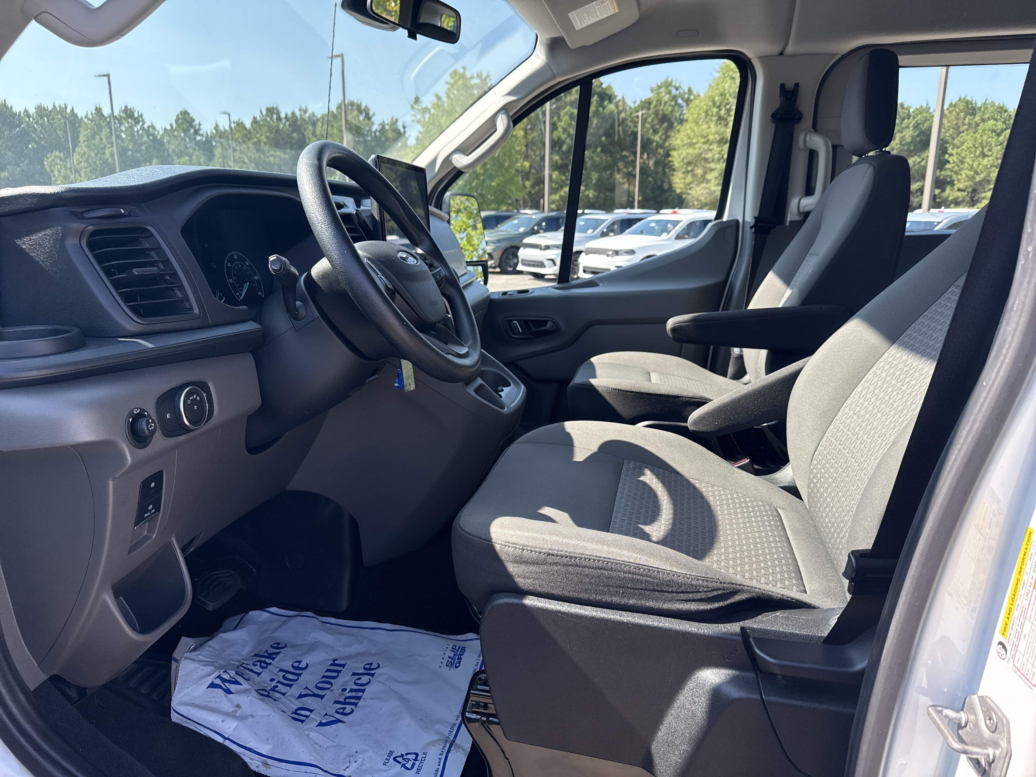 Used 2024 Ford Transit 350 XLT RWD image 9