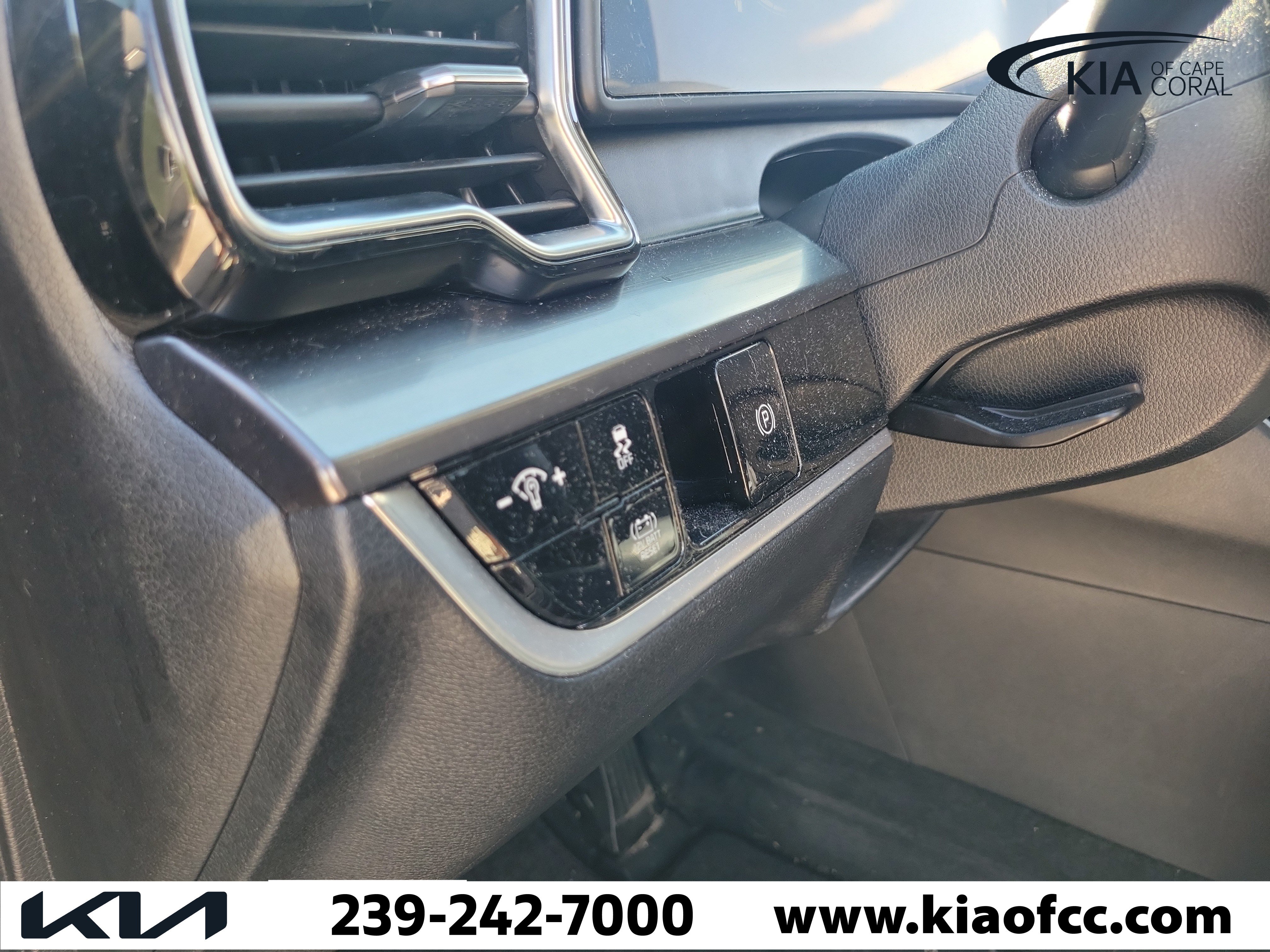 Certified 2023 Kia Sportage EX AWD/4WD image 27