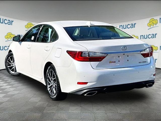 Used 2017 Lexus ES 350 w/ Luxury Package FWD image 2