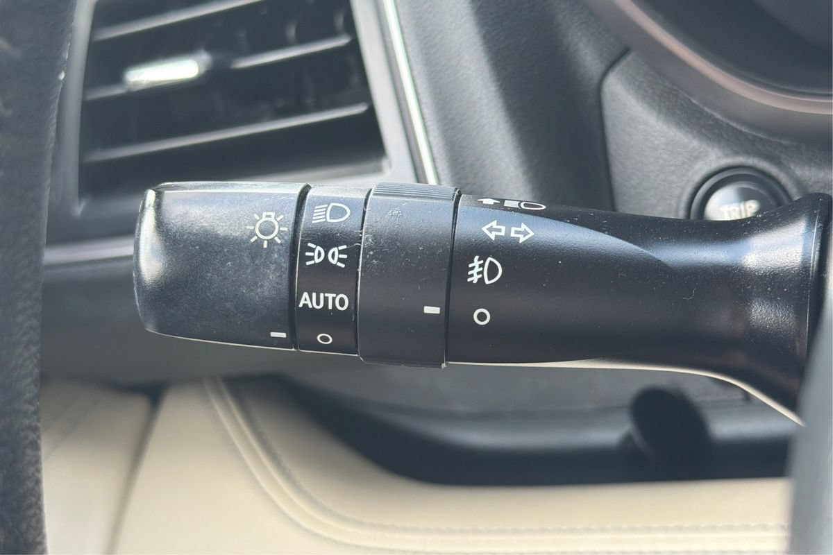 Used 2021 Subaru Ascent Limited w/ Technology Package AWD/4WD image 18
