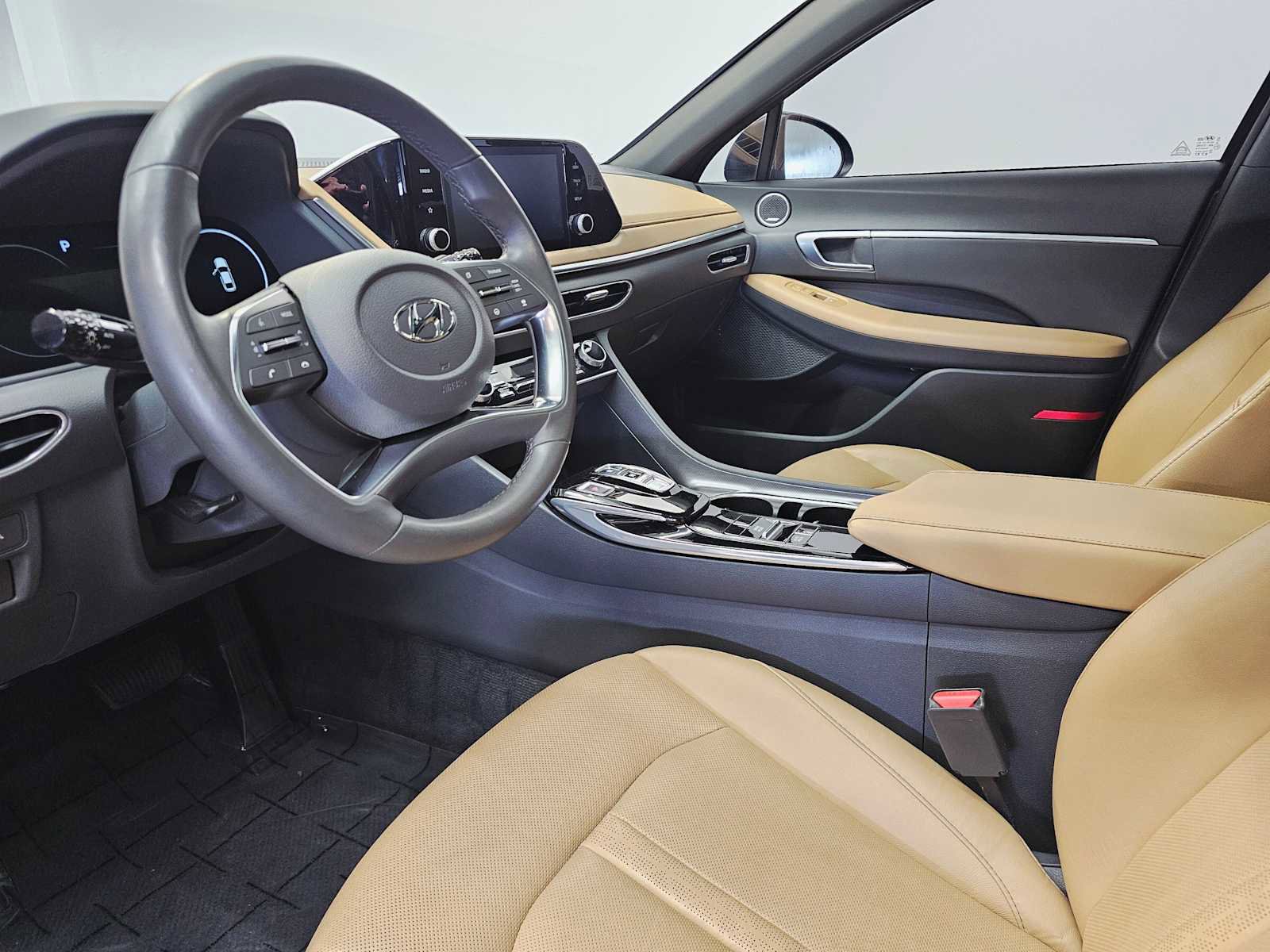 Used 2020 Hyundai Sonata SEL w/ Premium + Sunroof Package image 2