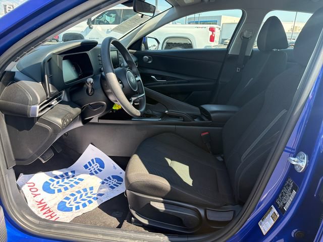 Used 2024 Hyundai Elantra SE FWD image 9