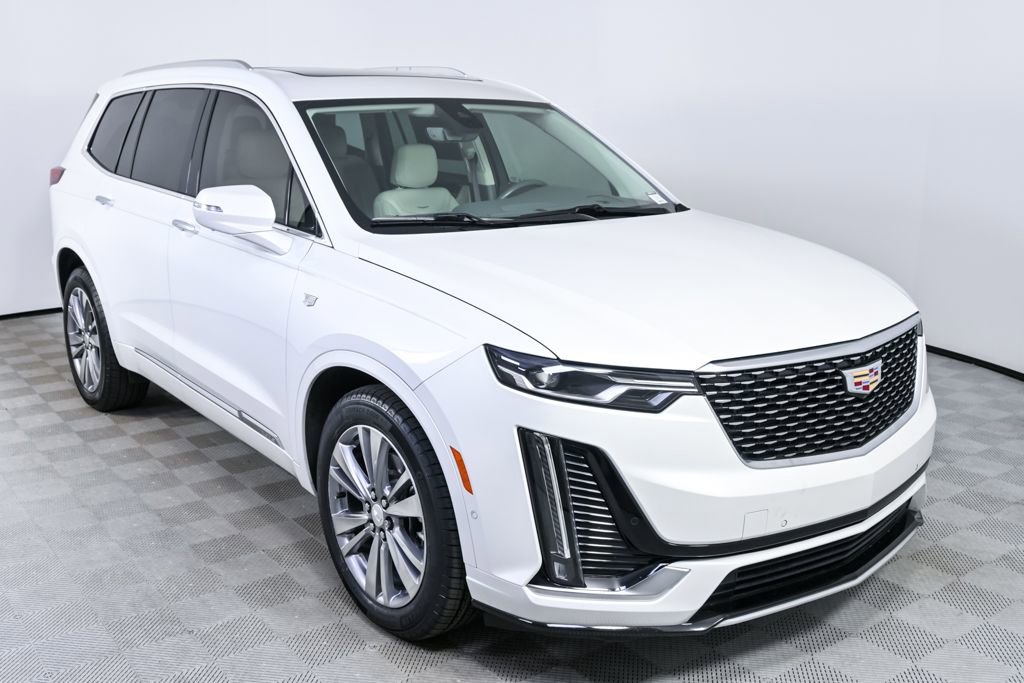 Used 2022 Cadillac XT6 Premium Luxury w/ Technology Package image 15