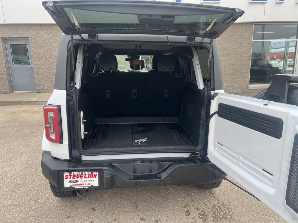 Used 2024 Ford Bronco Outer Banks image 9