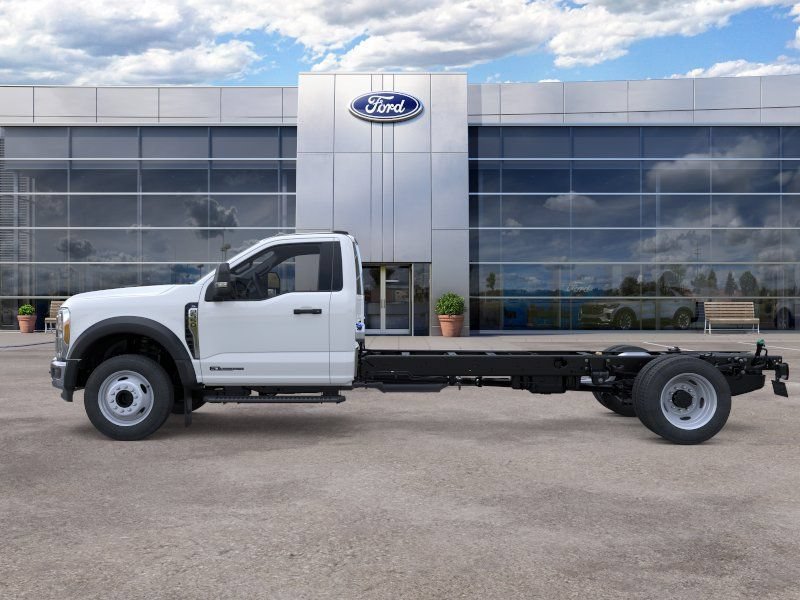 New 2026 Ford F550 2WD Regular Cab Super Duty image 3
