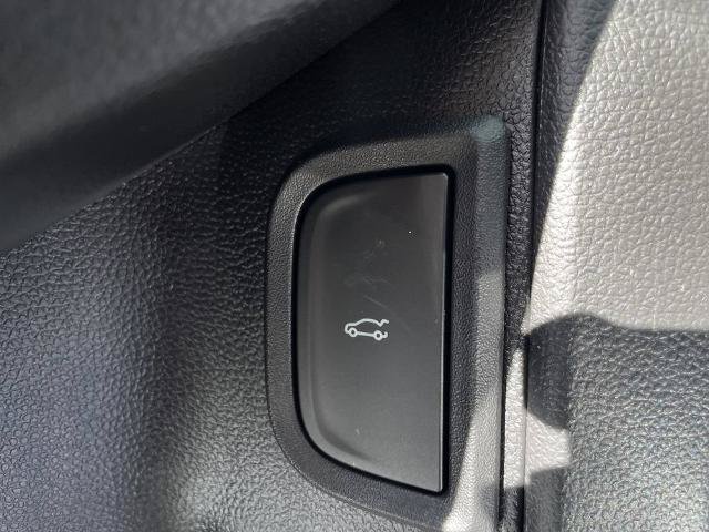 New 2026 Chevrolet Equinox RS w/ Convenience Package III AWD/4WD image 32