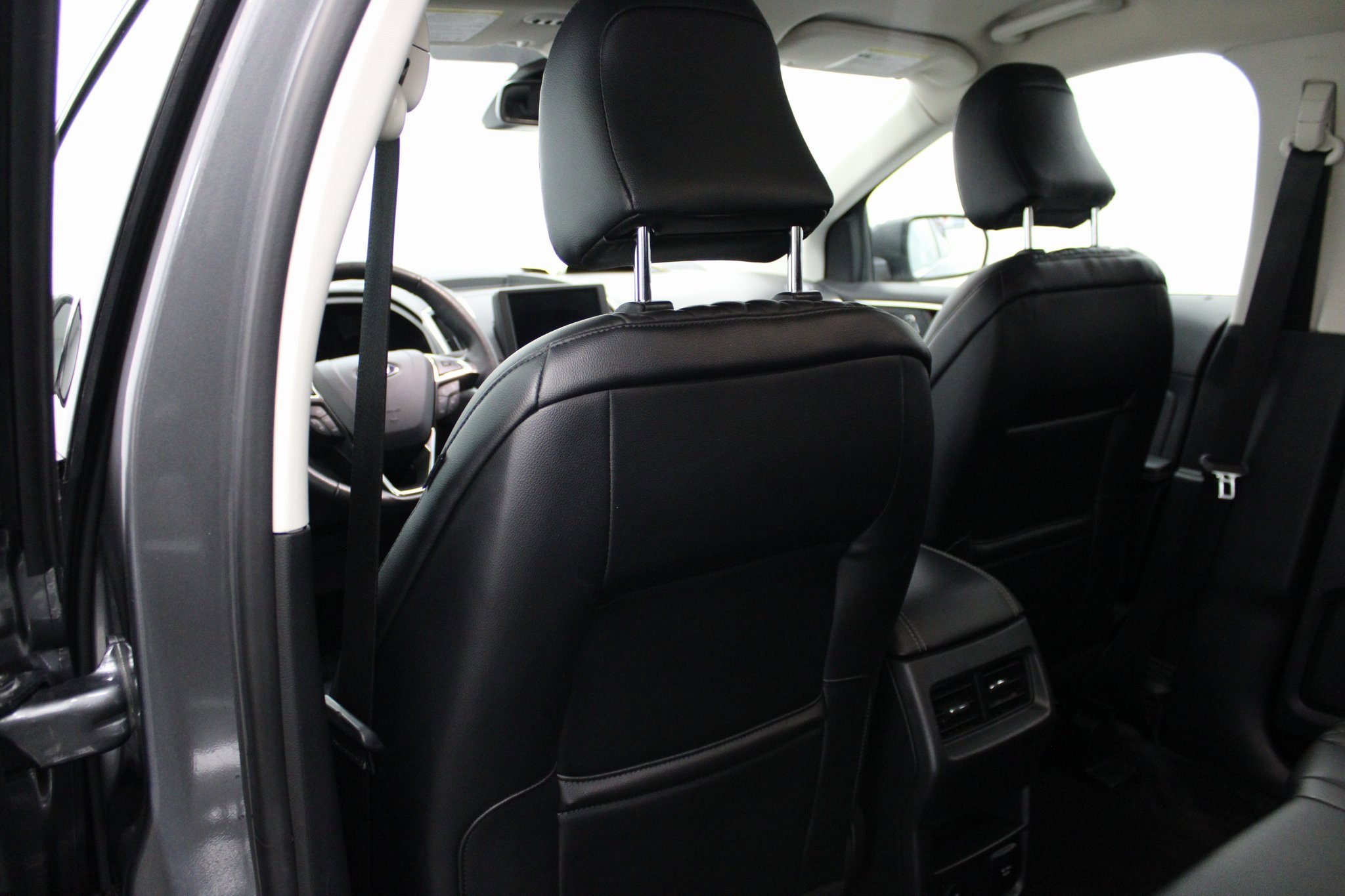 Used 2024 Ford Edge Titanium image 21