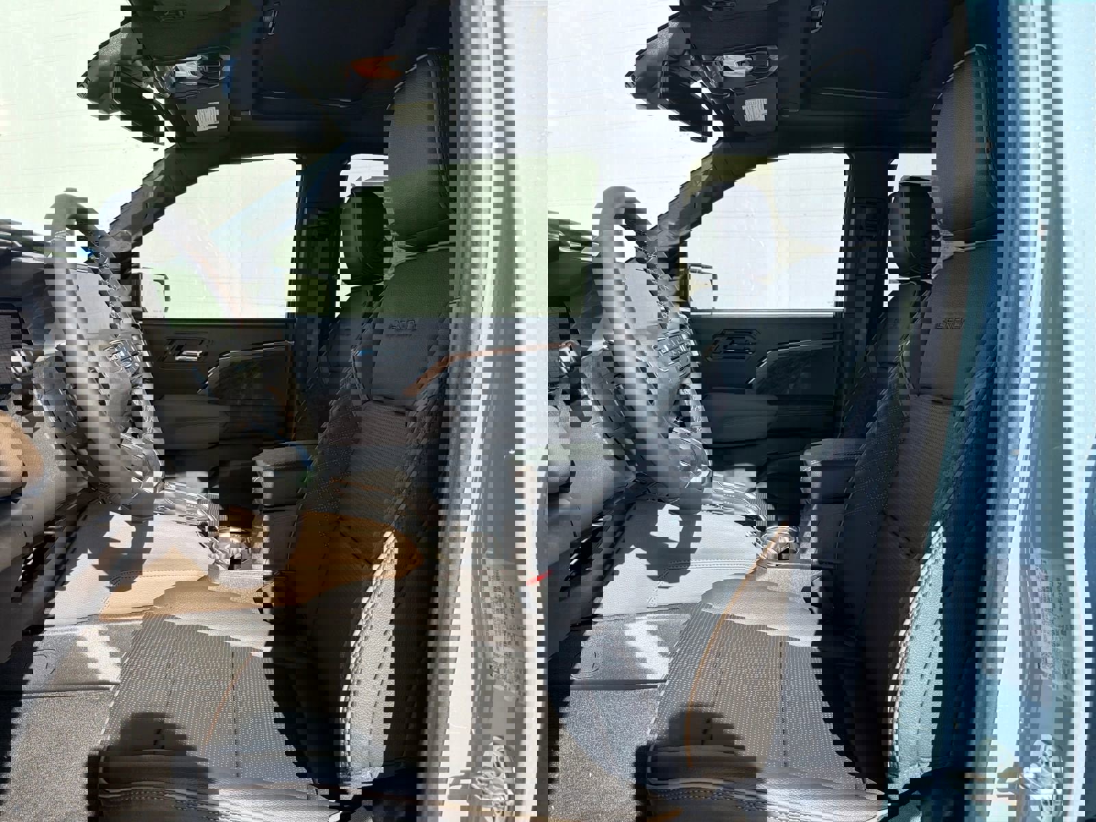 New 2026 GMC Canyon Denali image 13