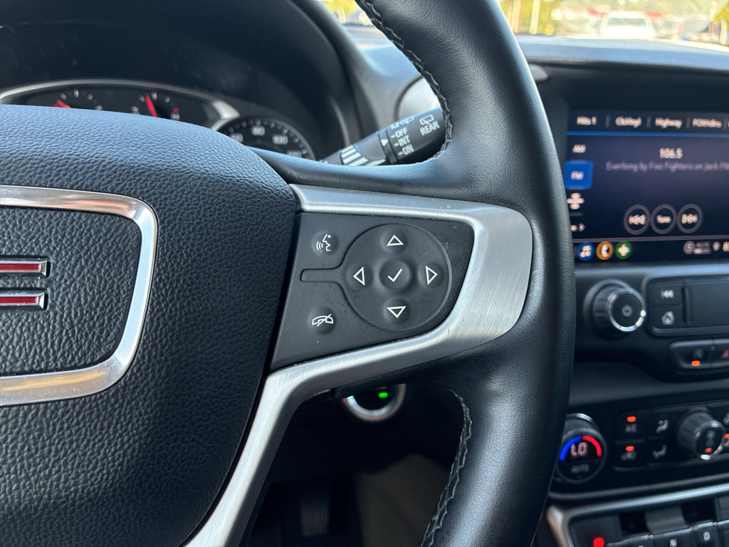 Used 2024 GMC Terrain SLT AWD/4WD image 24