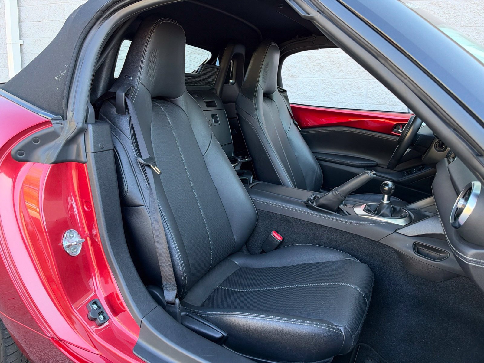 Certified 2024 MAZDA MX-5 Miata Grand Touring RWD image 38