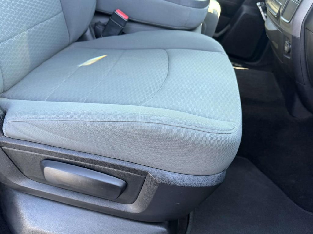 Used 2014 RAM 1500 Express image 11
