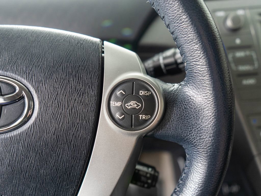 Used 2015 Toyota Prius Four image 16