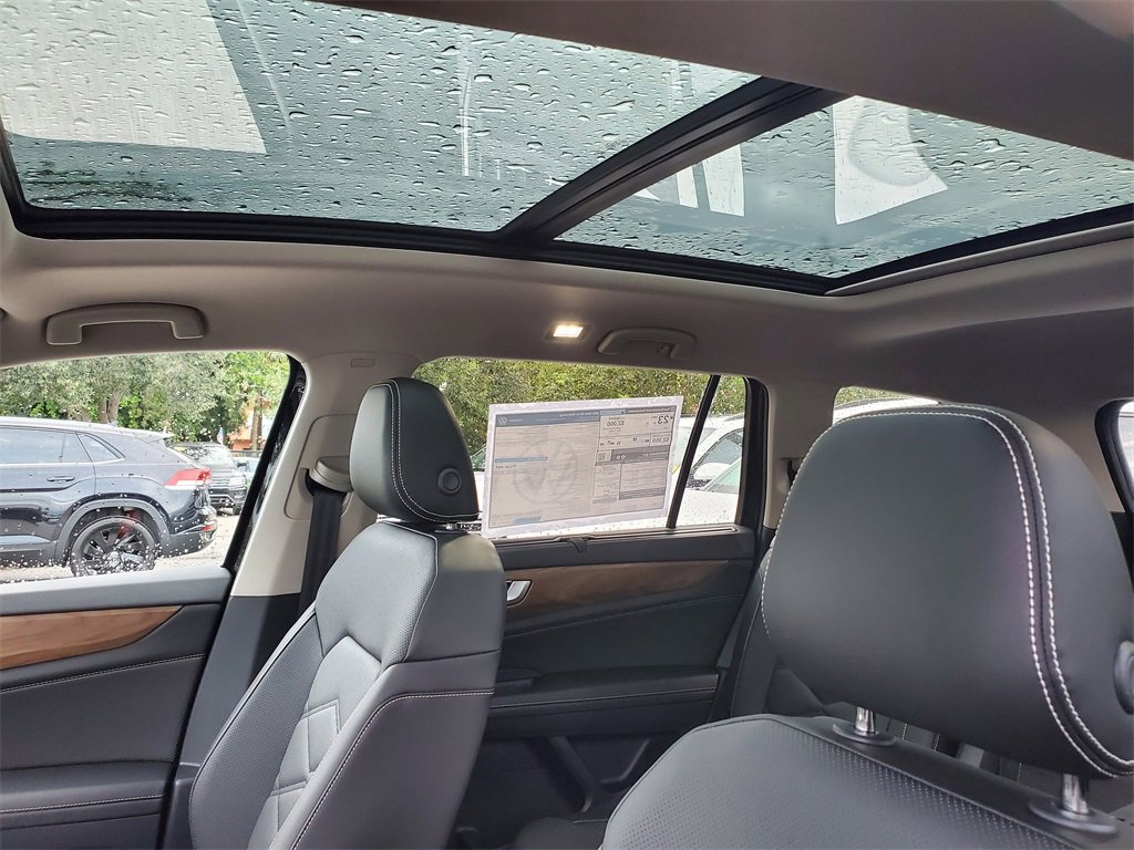 New 2026 Volkswagen Atlas SE image 8