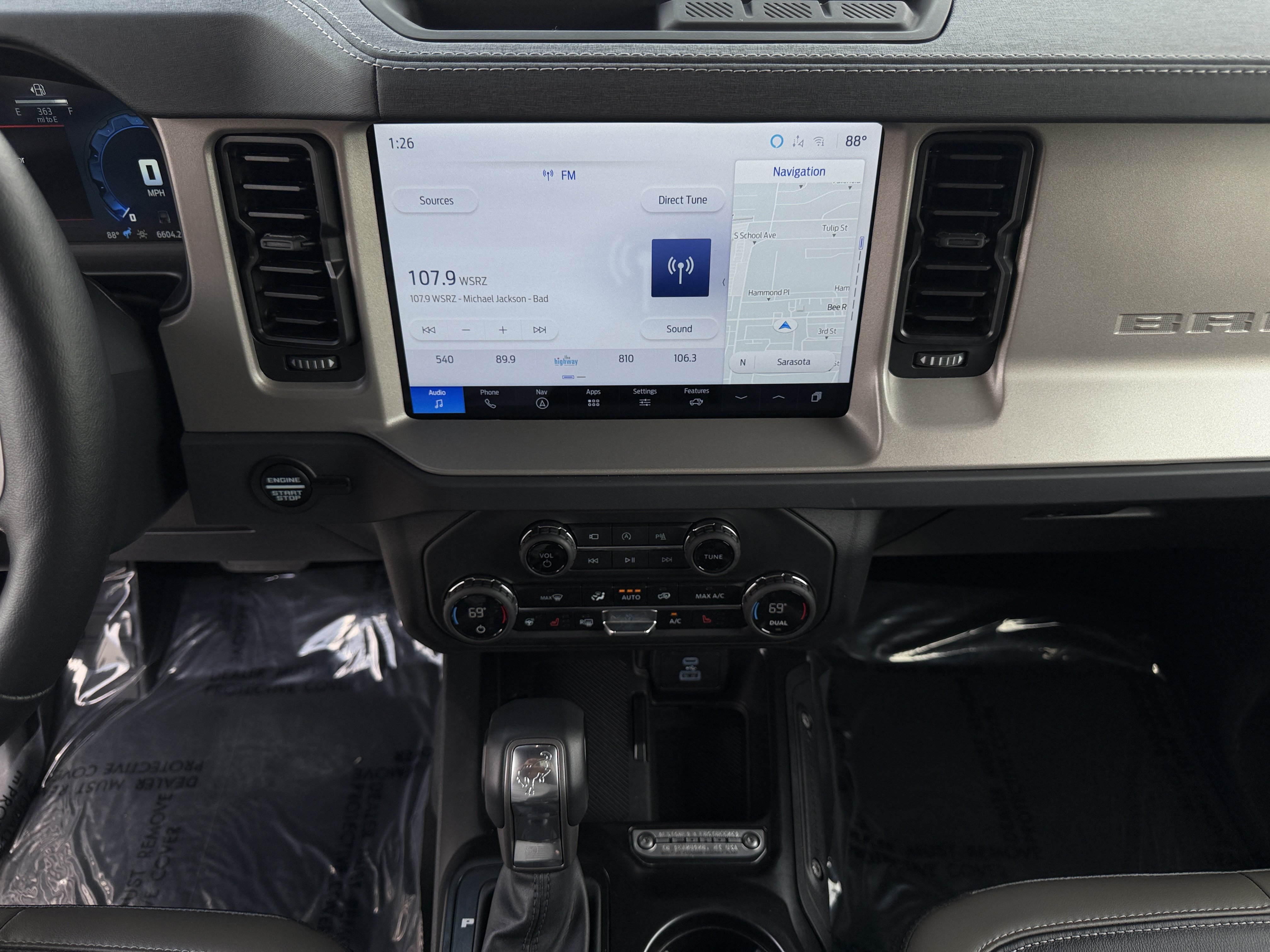 Used 2025 Ford Bronco Outer Banks AWD/4WD image 21