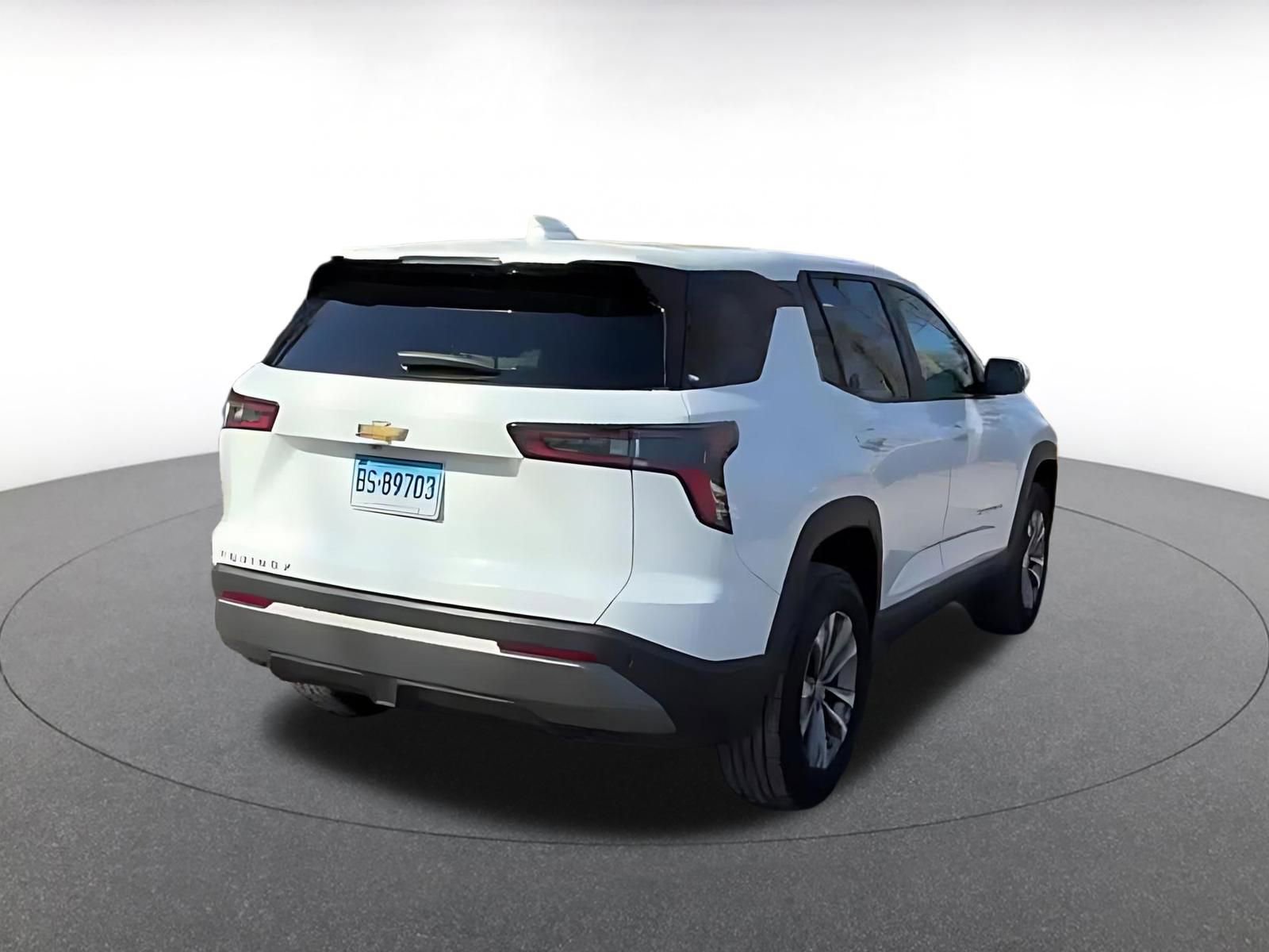 Used 2025 Chevrolet Equinox LT image 14