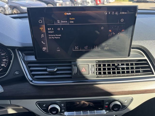 Used 2023 Audi Q5 2.0T Premium w/ Convenience Package AWD/4WD image 17