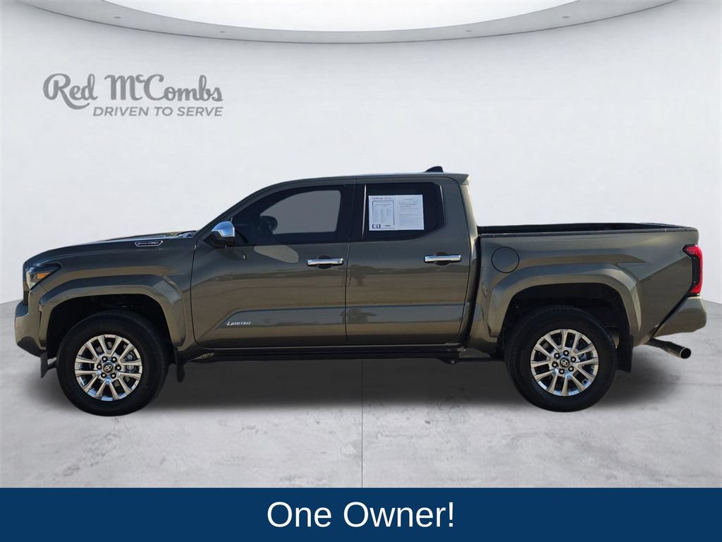 Used 2025 Toyota Tacoma Limited AWD/4WD image 2