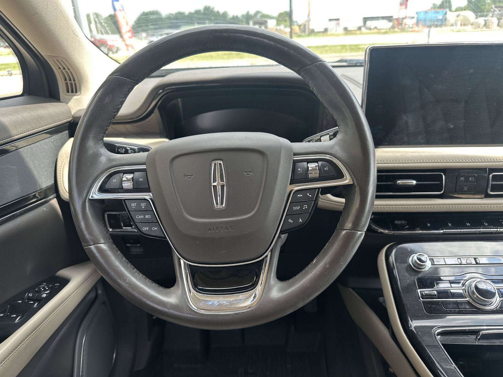 Used 2023 Lincoln Nautilus Reserve AWD/4WD image 35